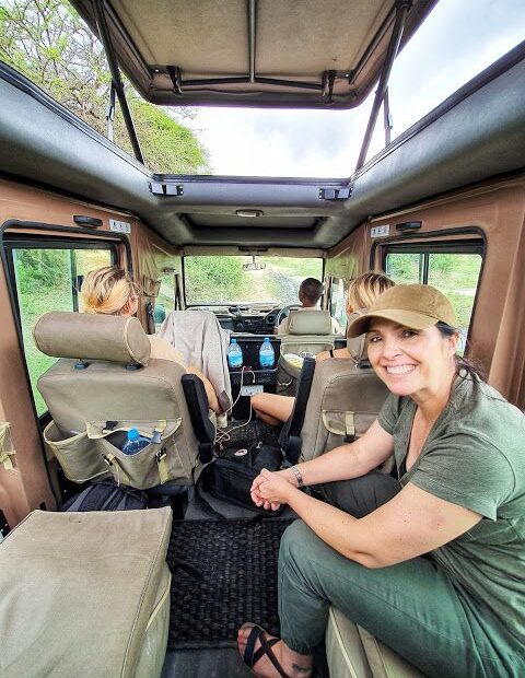 5 Days Serengeti National Park & Ngorongoro Crater(Private Lodge safari).